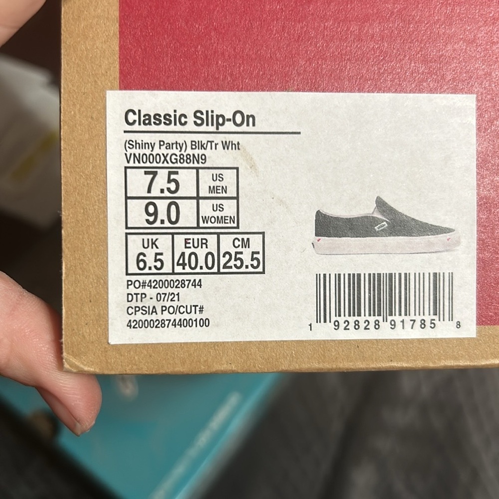 Shiny Party slip on Vans. Size 9. NIB - Picture 4 of 4